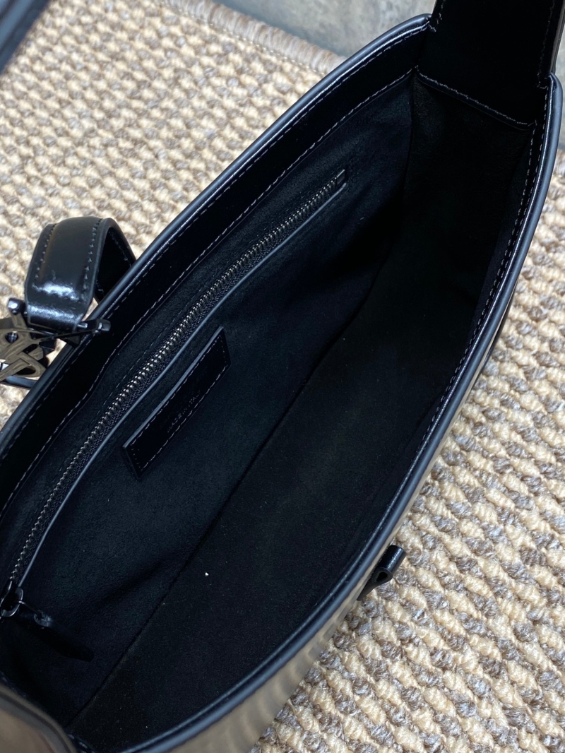Y51 hobo bags